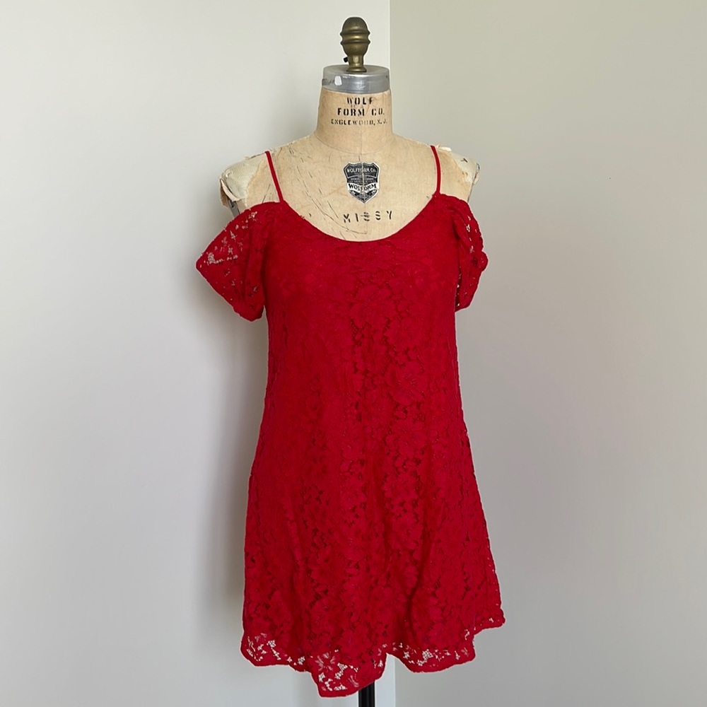 WAYF - Red lace dress